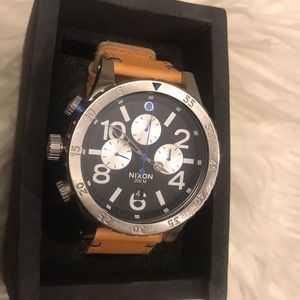 Nixon 48-20 Chrono Leather {Natural // Black}